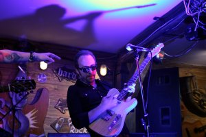 Fender Party: � �������, �� �� � �����