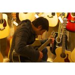 Viva Guitar House!