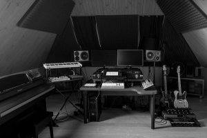 ����� ����������� �Poly Ohm Studio�